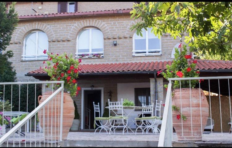 Favoloso Appartamento In Villa Monterosi Zewnętrze zdjęcie